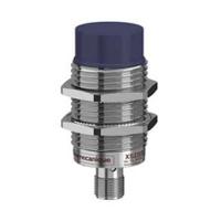 Telemecanique Sensors Inductive Threaded Barrel Proximity Sensor, M30, 15 mm Detection, NPN NO, 12 → 24 V dc